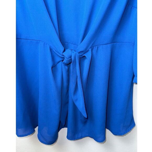 Torrid Blue Tie Front Top Women’s Size 1 Blouse 3/4 Sleeve V-Neck - Picture 2 of 4